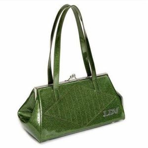 Kiss lock - martini green